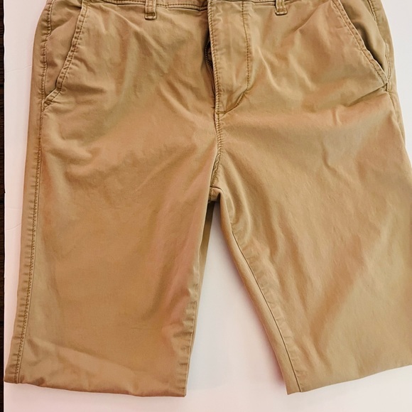 Men’s Hollister Khaki pant - Picture 3 of 4